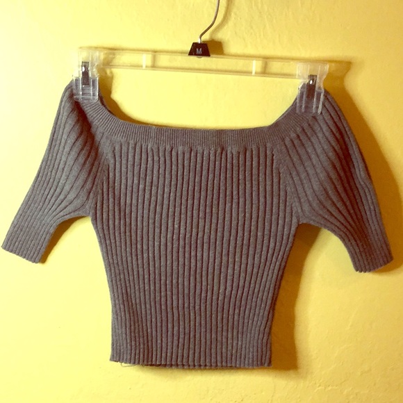 Kendall & Kylie Tops - Kendall & Kylie crop top